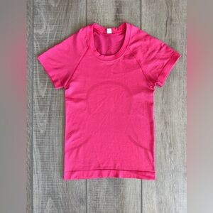 SOLD Lululemon Swiftly Tech Short-Sleeve Race Length Shirt 0